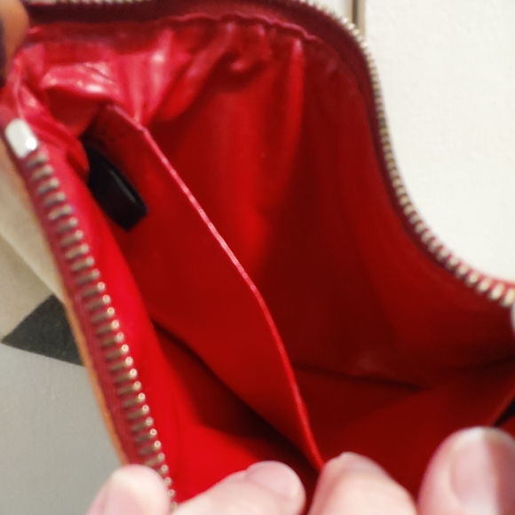 Dooney & Burke zebra small clutch - Picture 4 of 6